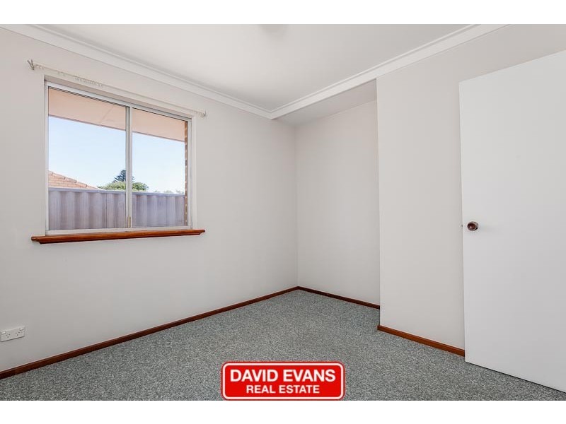 8A and 8B Ivanhoe Street, Golden Bay WA 6174