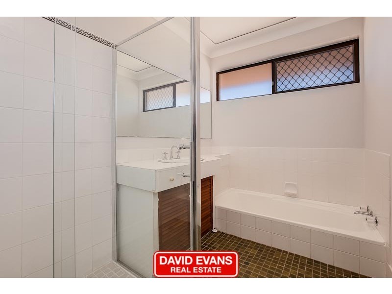 7 McClure Street, Safety Bay WA 6169