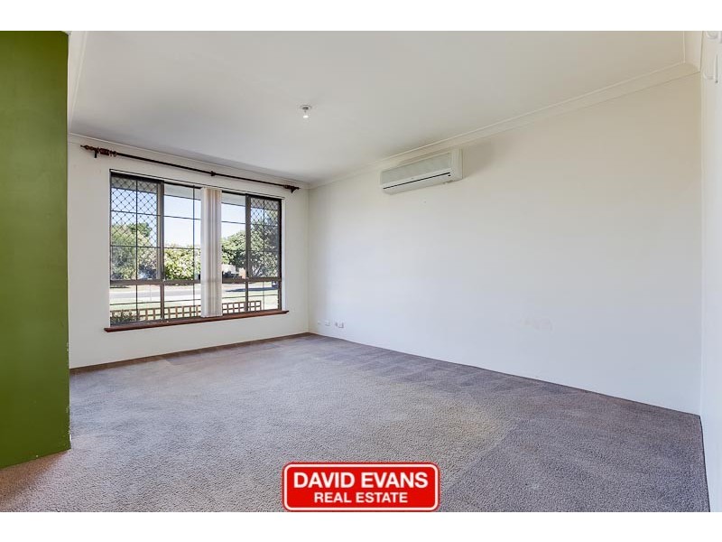 10 Neale Place, Cooloongup WA 6168
