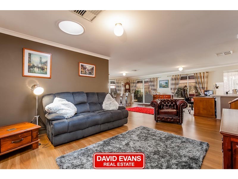 61 Laguardia Loop, Port Kennedy WA 6172
