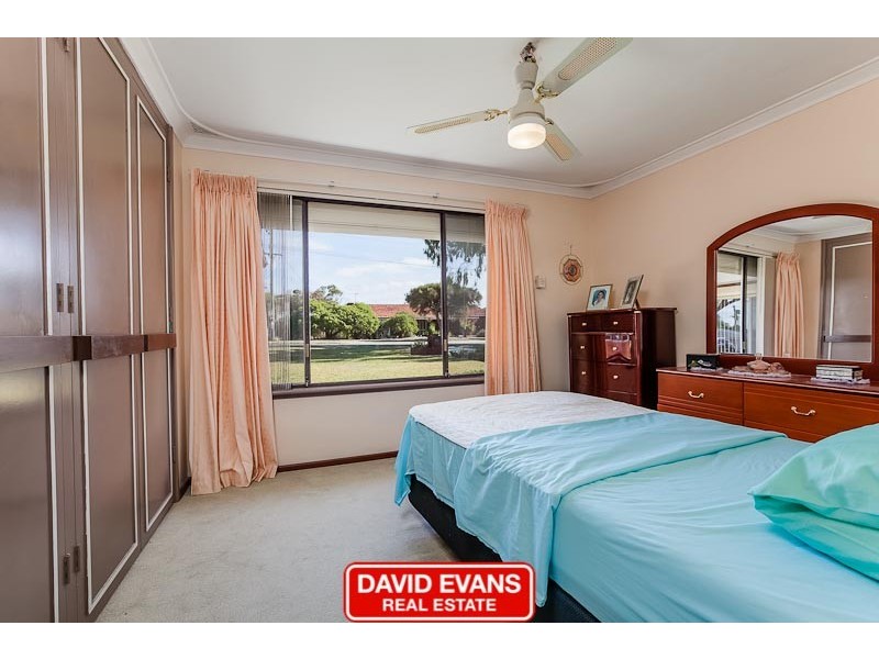 15 Orion Street, Rockingham WA 6168