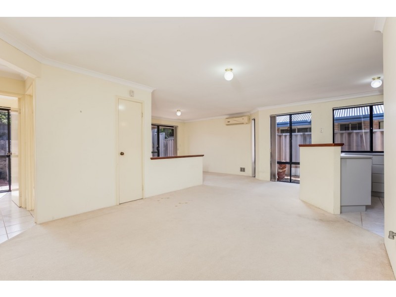 18 Mulloway Place, Warnbro WA 6169