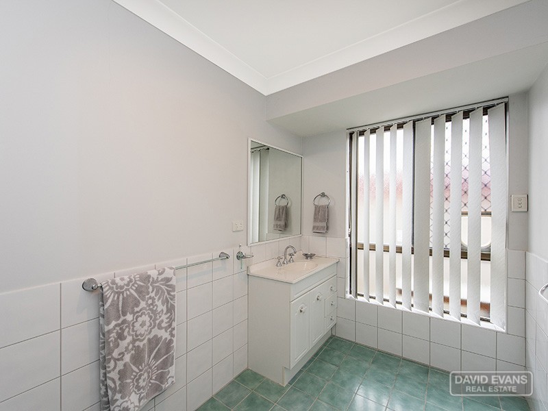 27 Tempest Place, Waikiki WA 6169