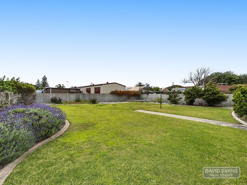 27 Tempest Place, Waikiki WA 6169