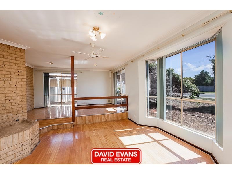 19 Grange Drive, Cooloongup WA 6168