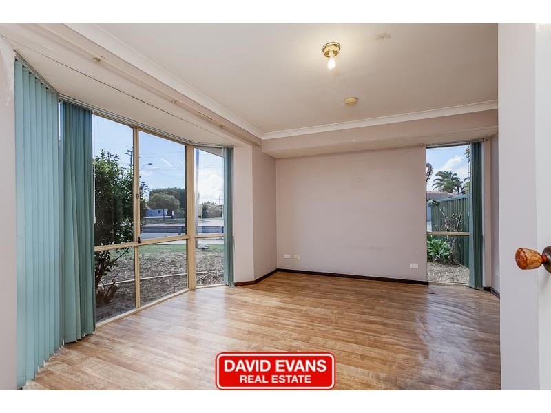 19 Grange Drive, Cooloongup WA 6168