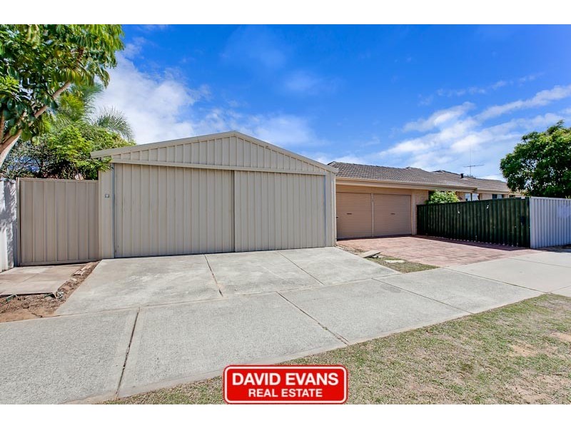 19 Grange Drive, Cooloongup WA 6168
