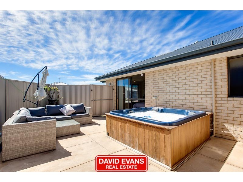 47 Westlinton Circle, Waikiki WA 6169