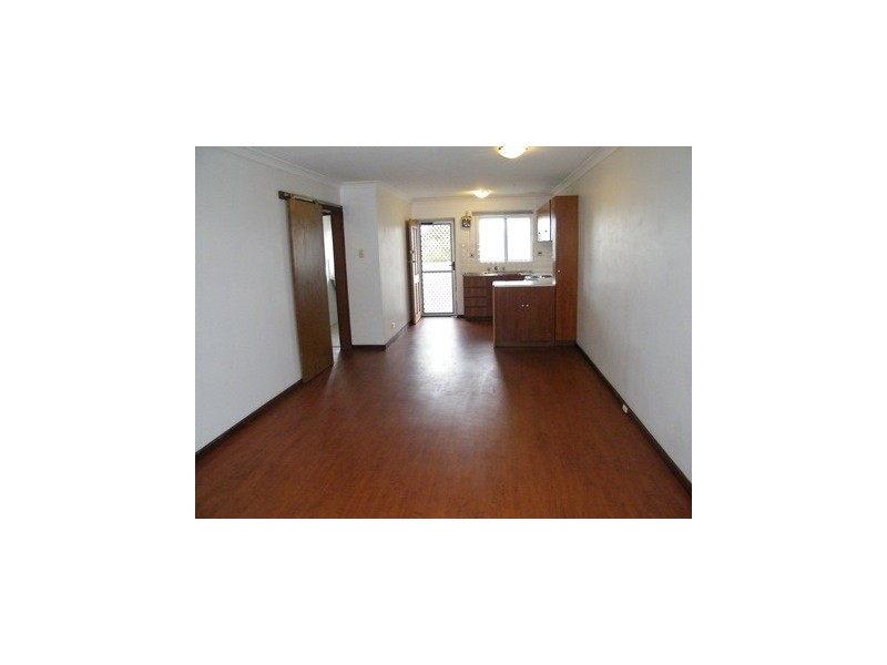 23/4 Minchinson Street, Shoalwater WA 6169