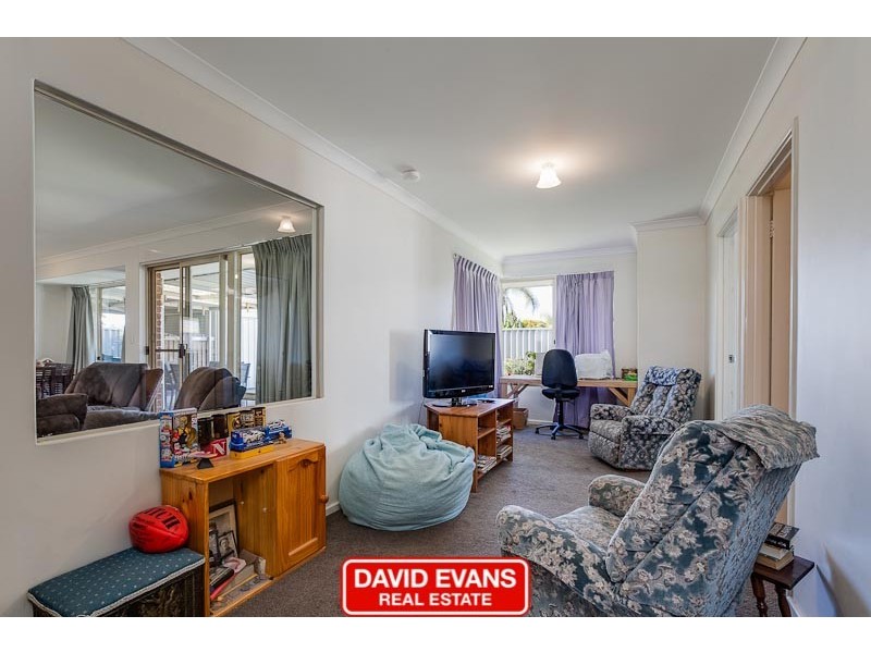 15 Charnley Gardens, Waikiki WA 6169