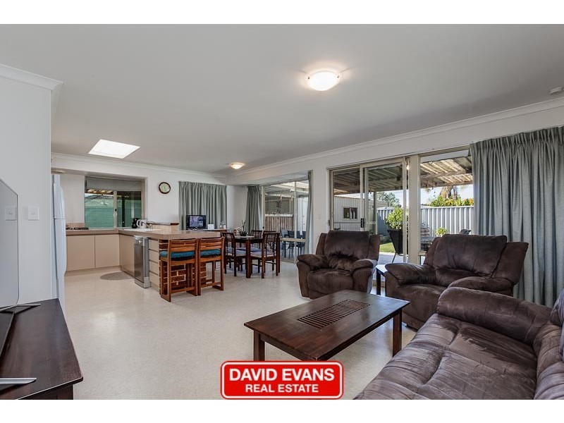 15 Charnley Gardens, Waikiki WA 6169
