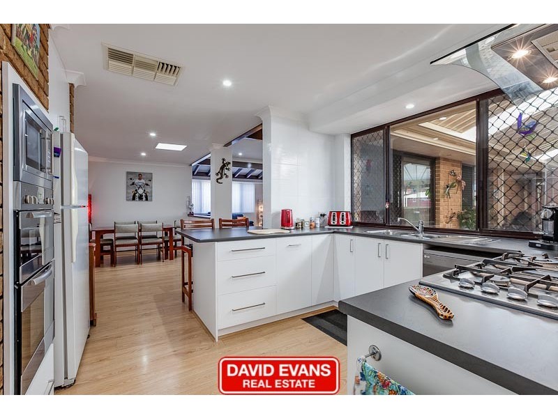 7 Wavelea Street, Safety Bay WA 6169