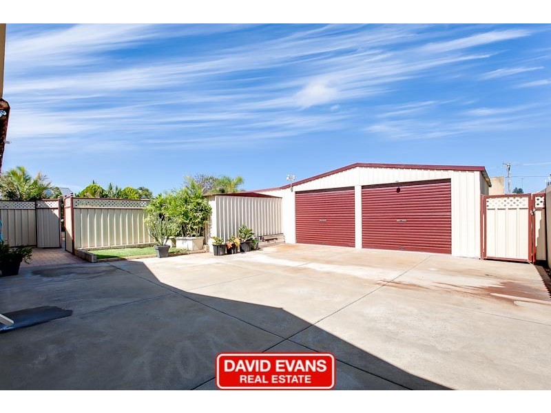 7 Wavelea Street, Safety Bay WA 6169