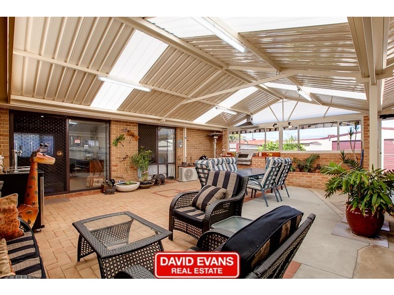 7 Wavelea Street, Safety Bay WA 6169