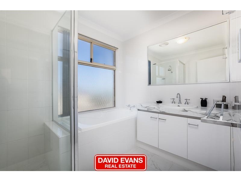 38 Le Mans Elbow, Port Kennedy WA 6172