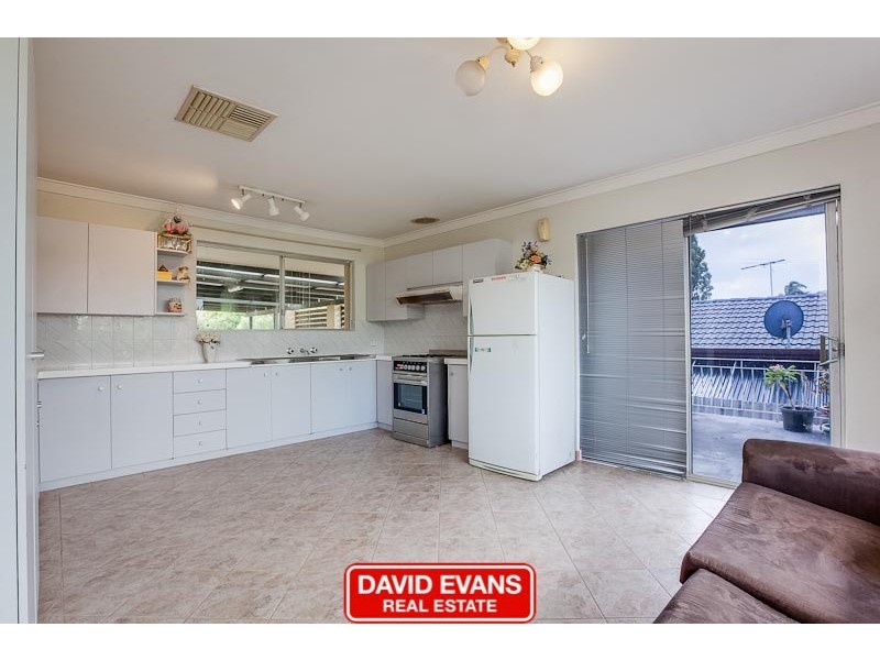 18 Clovelly Way, Warnbro WA 6169