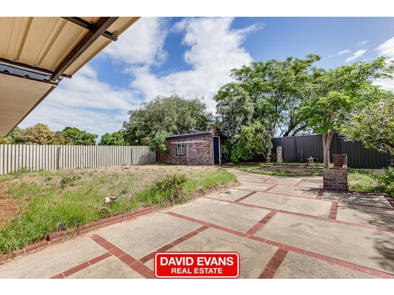 18 Clovelly Way, Warnbro WA 6169