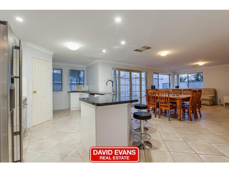 11 Natoli Way, Baldivis WA 6171