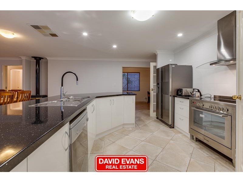 11 Natoli Way, Baldivis WA 6171