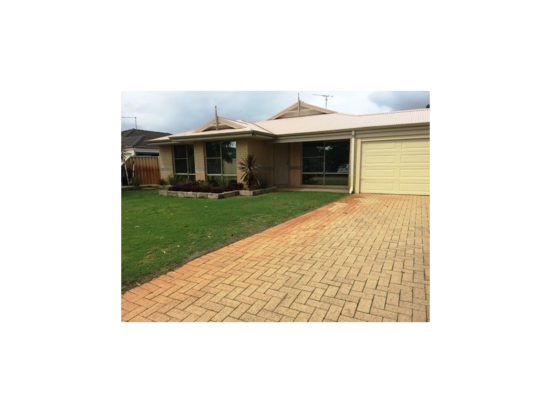 11 Belmont Close, Port Kennedy WA 6172