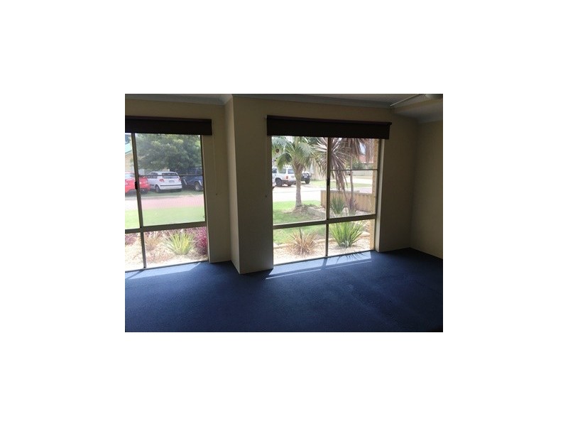 11 Belmont Close, Port Kennedy WA 6172