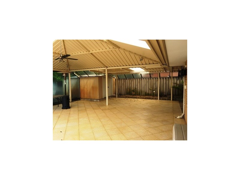 11 Belmont Close, Port Kennedy WA 6172