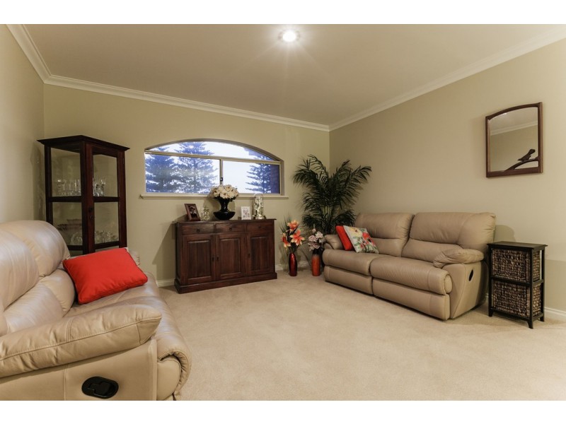 272 Safety Bay Road, Safety Bay WA 6169