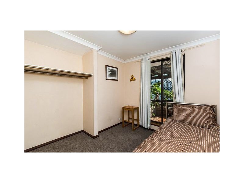 86 Seabrooke Ave, Rockingham WA 6168