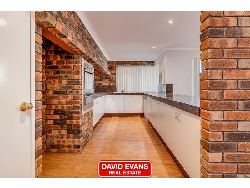 5 Montego Close, Safety Bay WA 6169