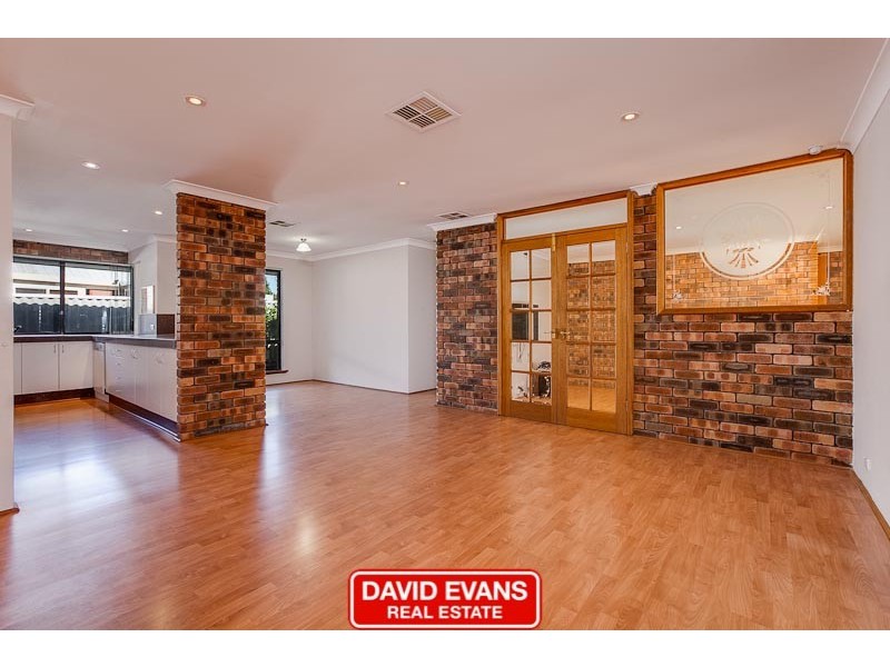 5 Montego Close, Safety Bay WA 6169