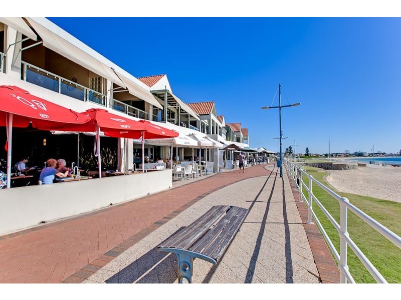 141 Kent Street, Rockingham WA 6168