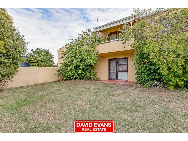 8/15 Corvus Place, Rockingham WA 6168