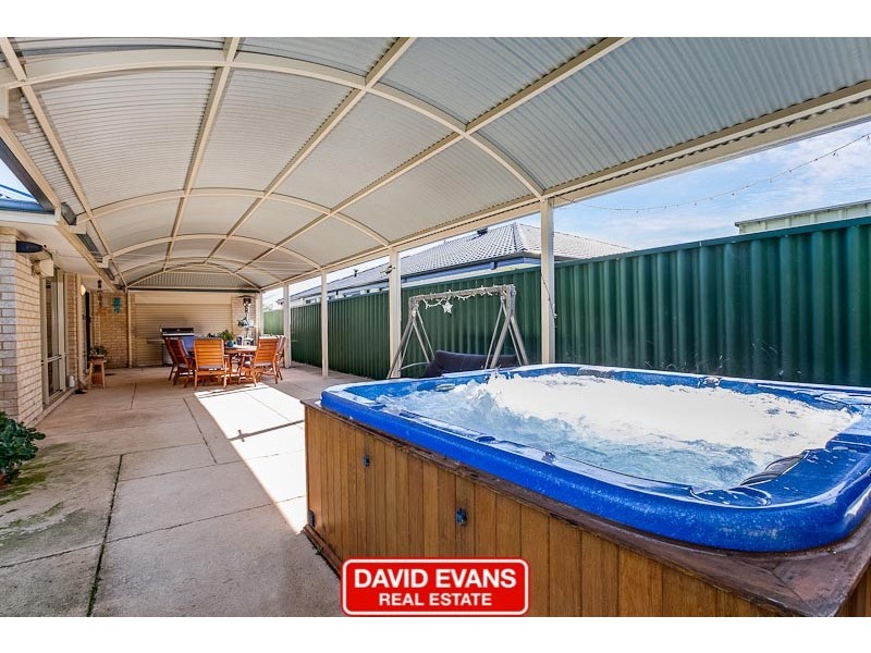 8 Emden Link, Port Kennedy WA 6172