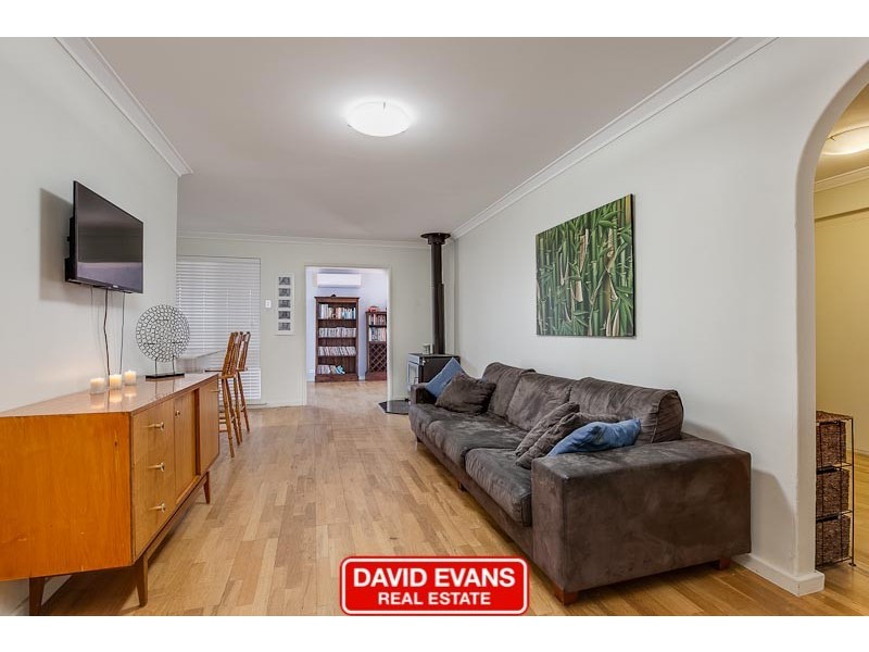 18 Noreena Avenue, Golden Bay WA 6174