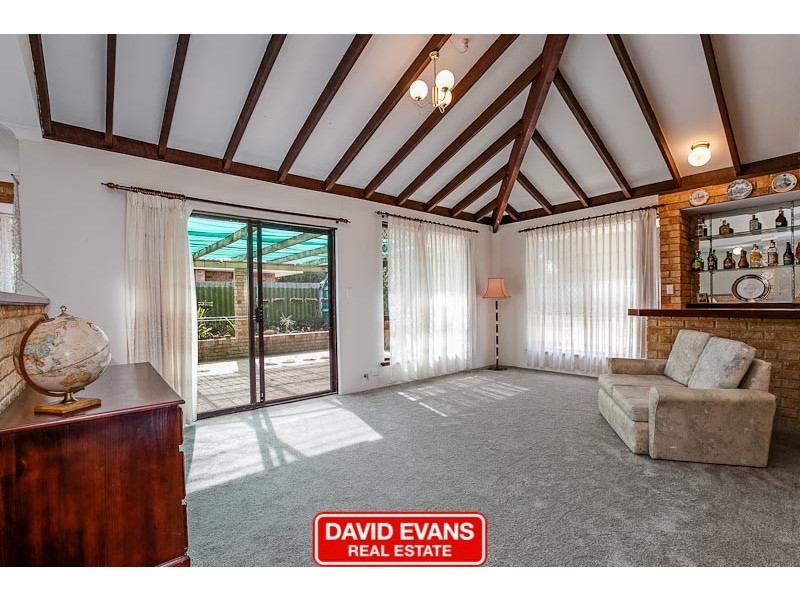 65 Seabrooke Avenue, Rockingham WA 6168