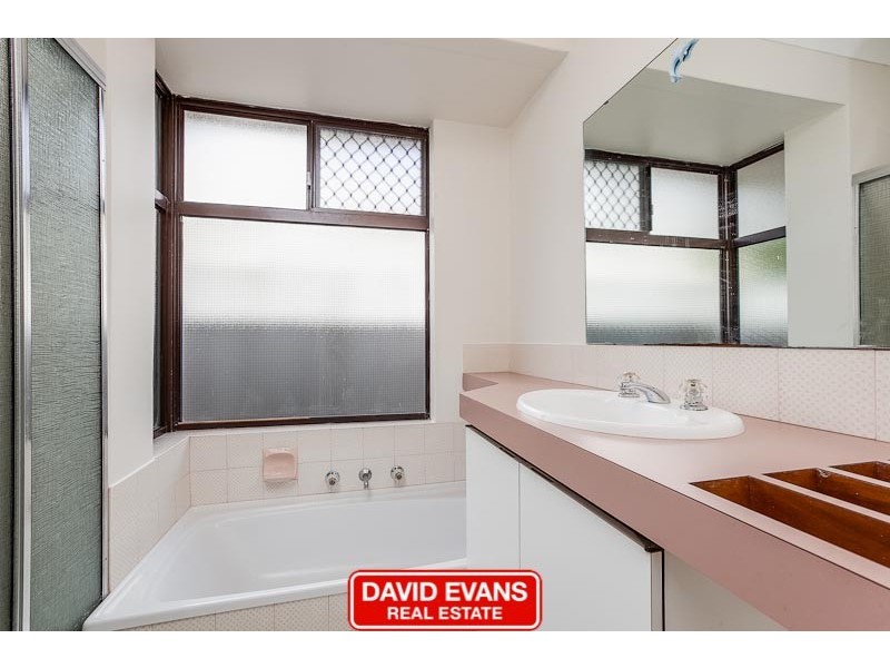 65 Seabrooke Avenue, Rockingham WA 6168