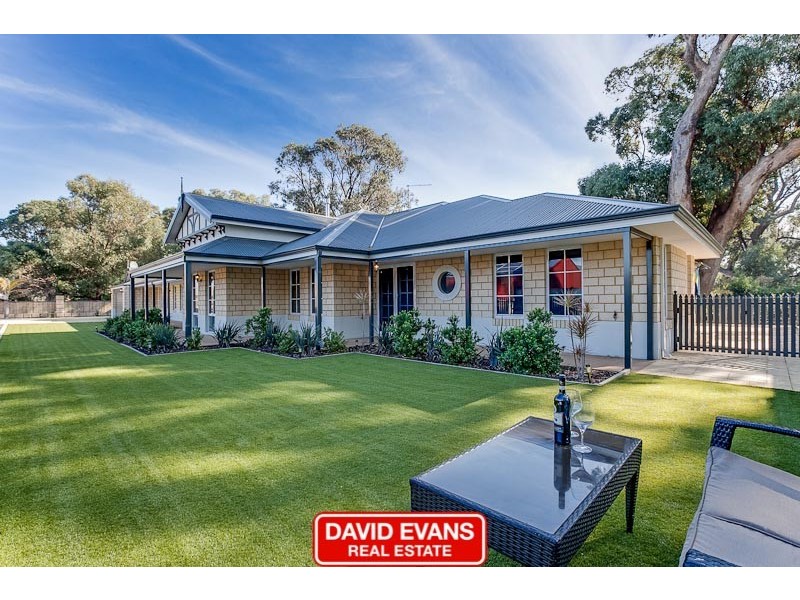 25 Greeson Parkway, Secret Harbour WA 6173