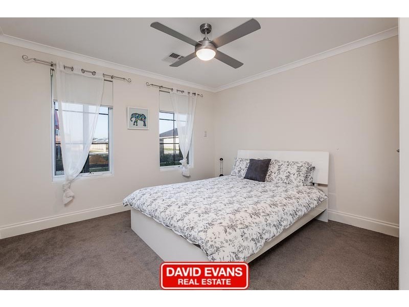 25 Greeson Parkway, Secret Harbour WA 6173