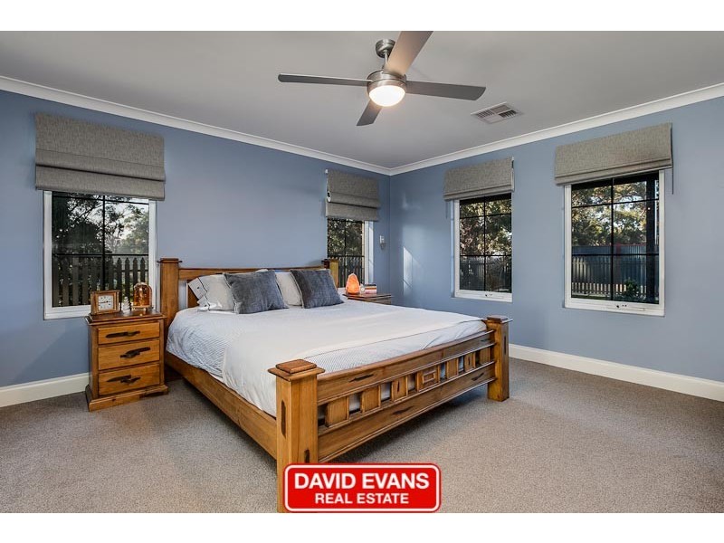 25 Greeson Parkway, Secret Harbour WA 6173