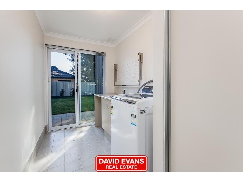 25 Greeson Parkway, Secret Harbour WA 6173
