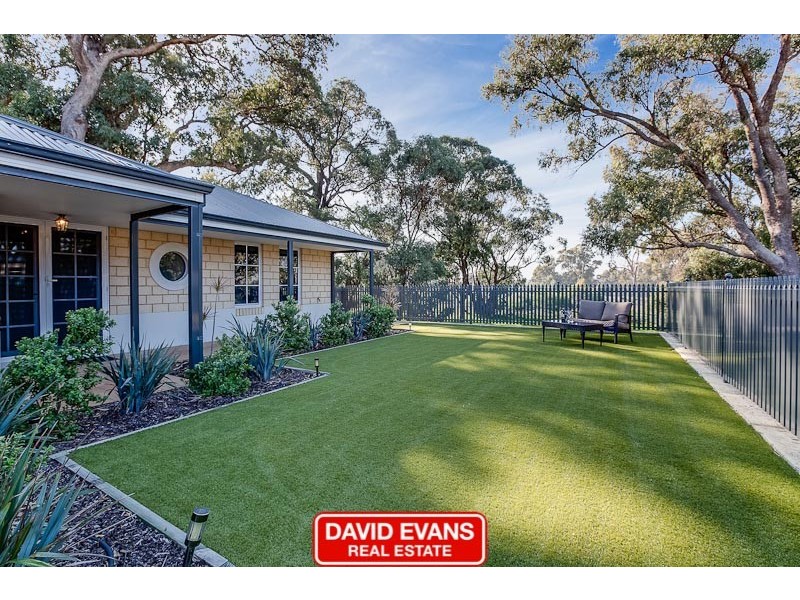 25 Greeson Parkway, Secret Harbour WA 6173