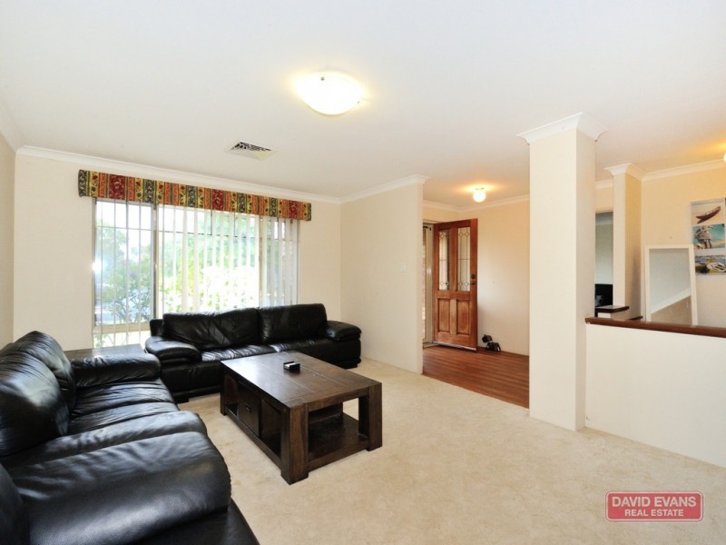 6 Columbus Court, Port Kennedy WA 6172