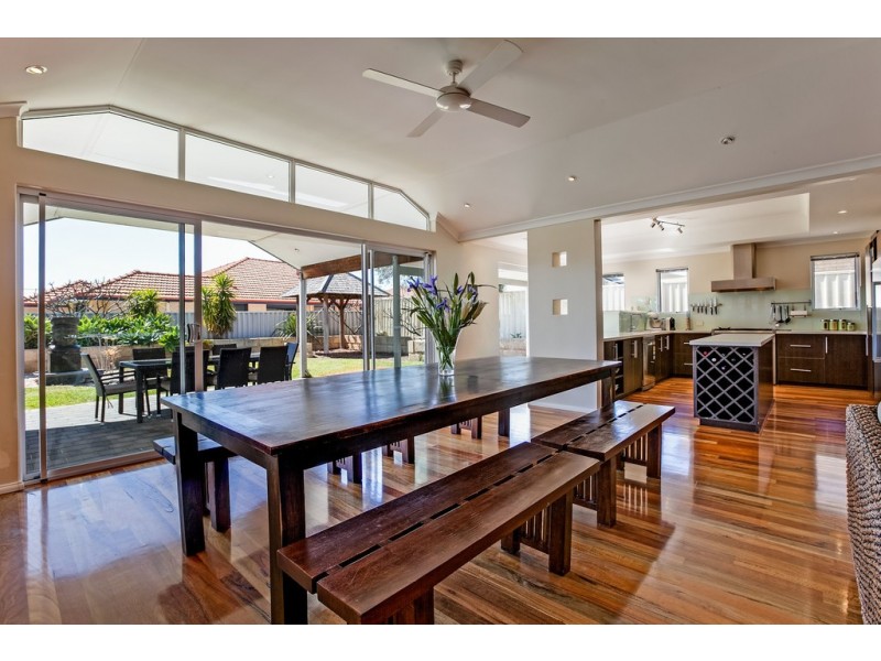 92 Miltona Drive, Secret Harbour WA 6173