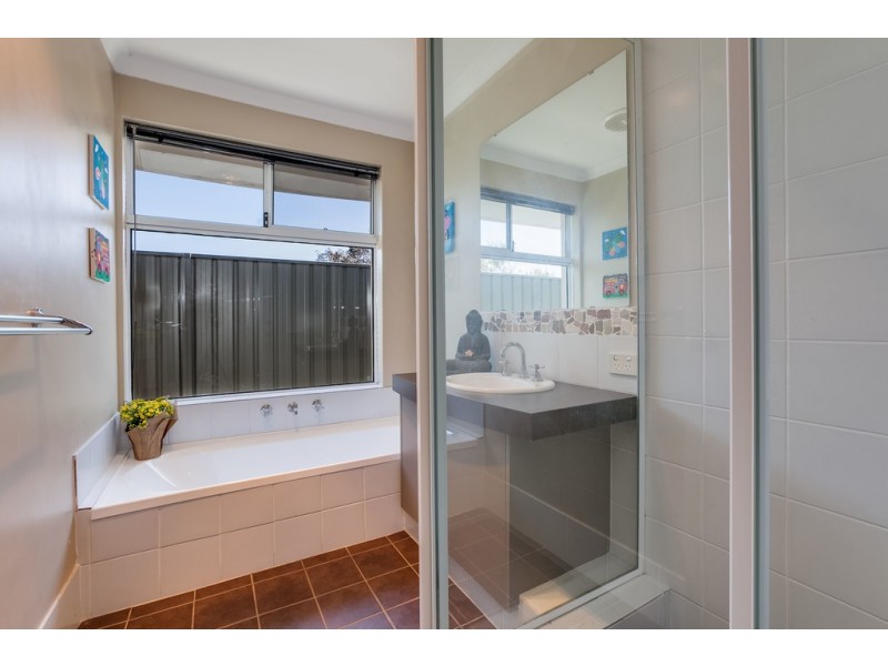 92 Miltona Drive, Secret Harbour WA 6173