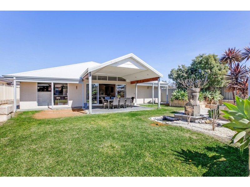 92 Miltona Drive, Secret Harbour WA 6173