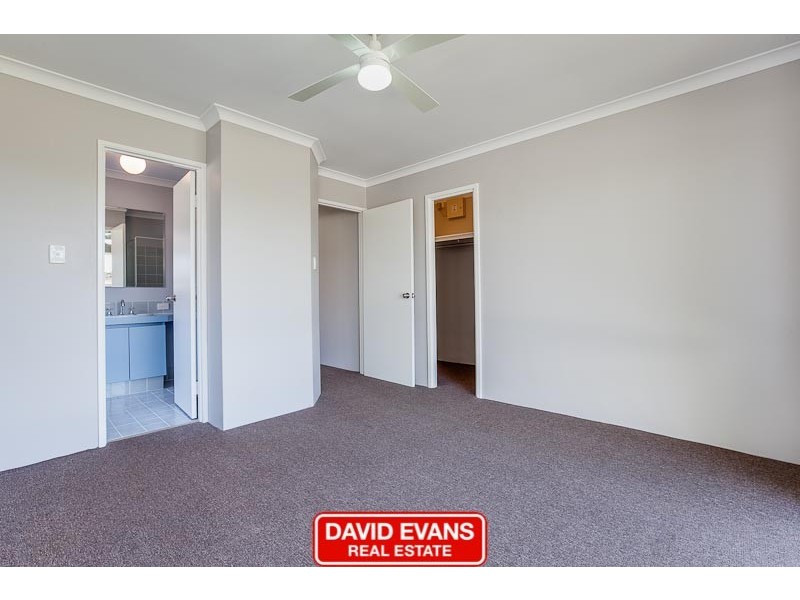 64 The Avenue, Warnbro WA 6169