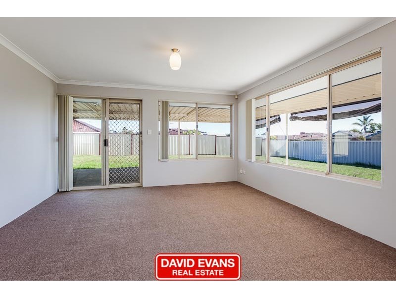 64 The Avenue, Warnbro WA 6169