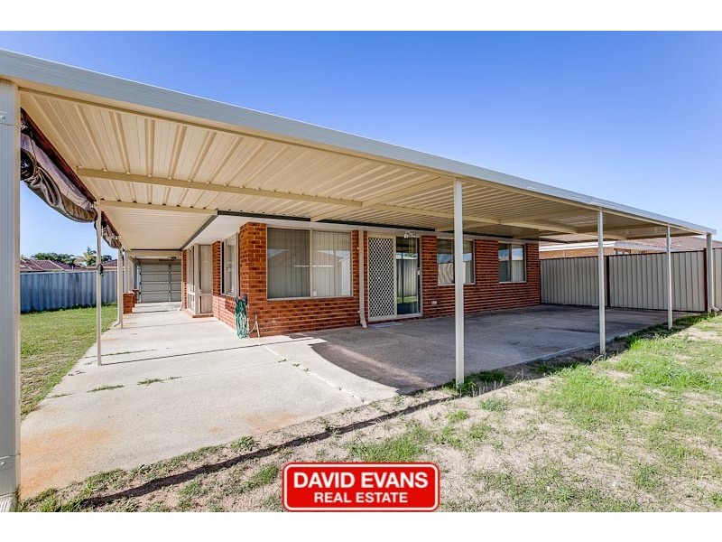 64 The Avenue, Warnbro WA 6169