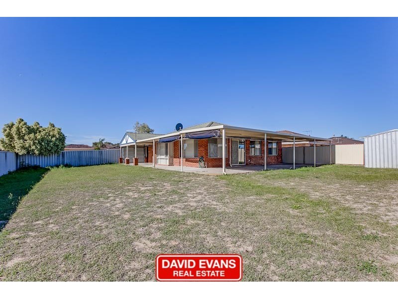 64 The Avenue, Warnbro WA 6169