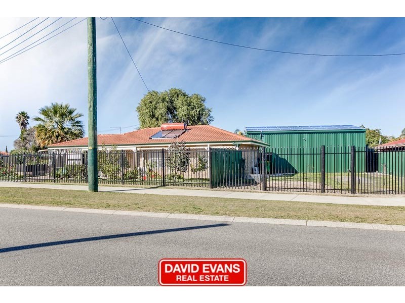 2 Genie Court, Cooloongup WA 6168